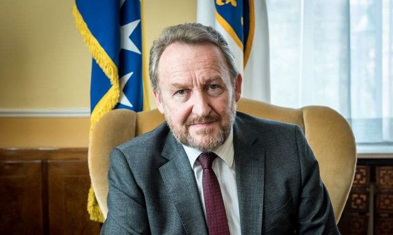 izetbegović