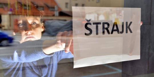 štrajk
