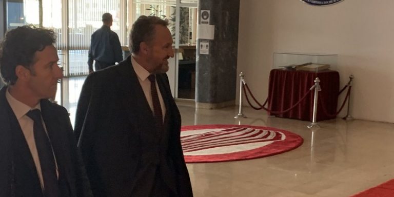 izetbegović