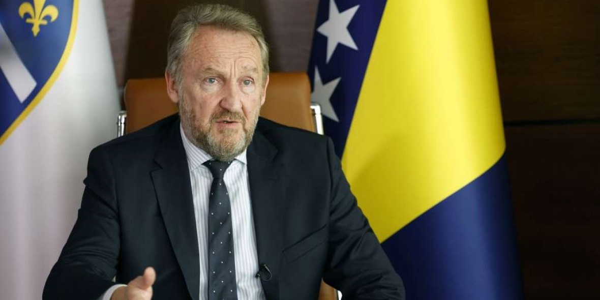 izetbegović