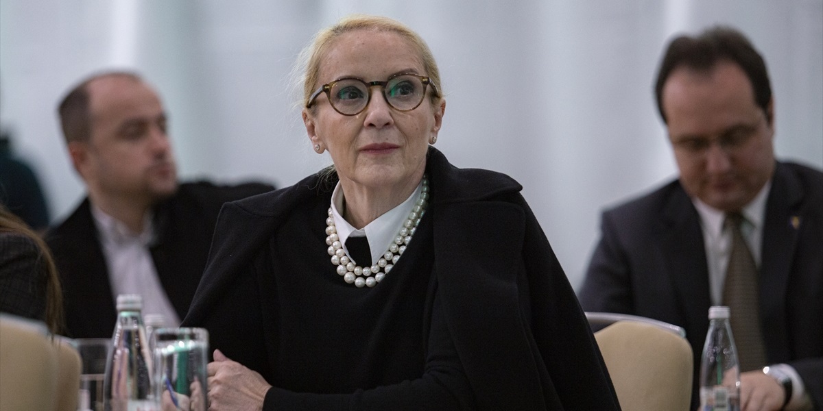 izetbegović
