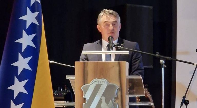 komšić