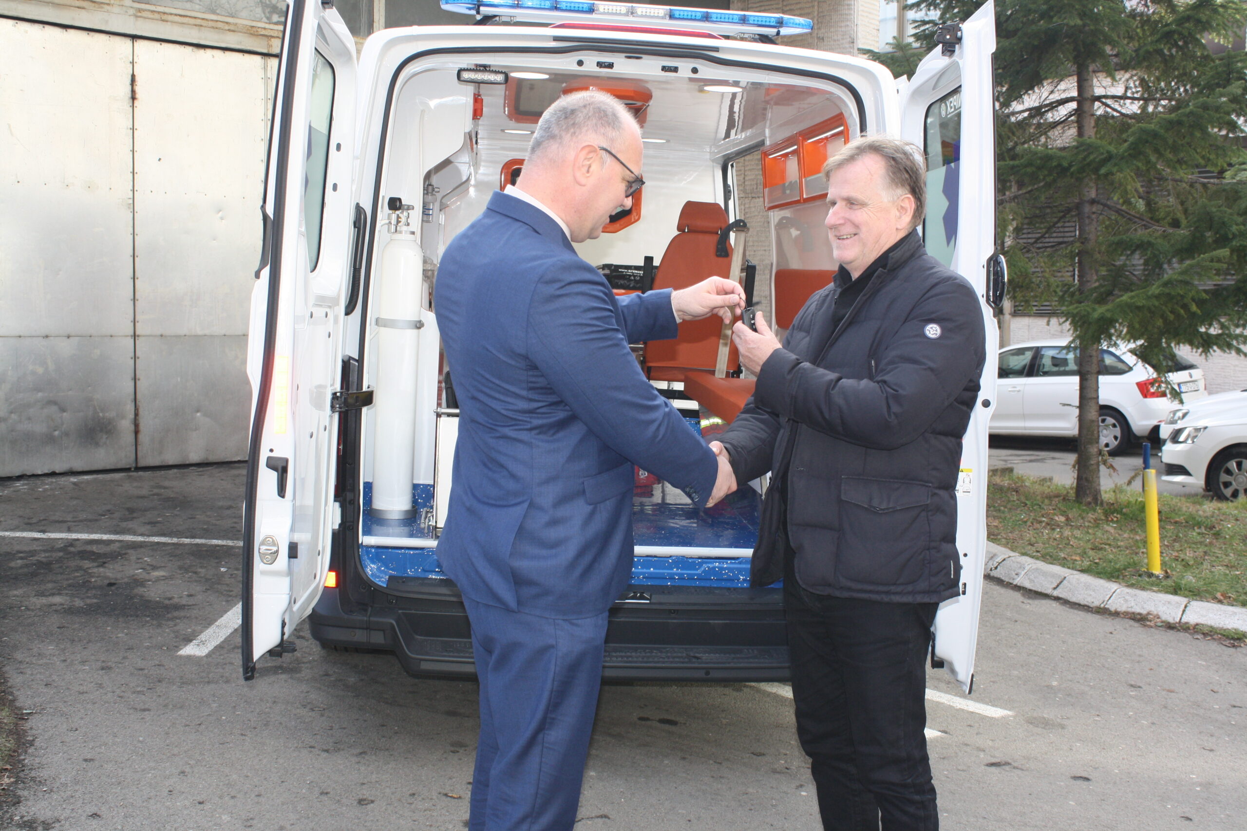 Predaja ključeva sanitetskog vozila
