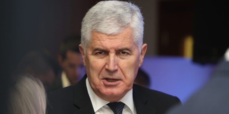 čović