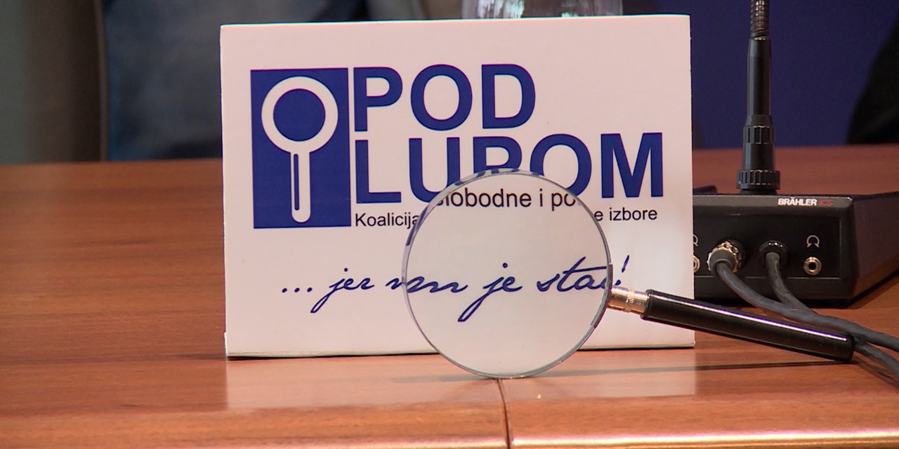 pod lupom